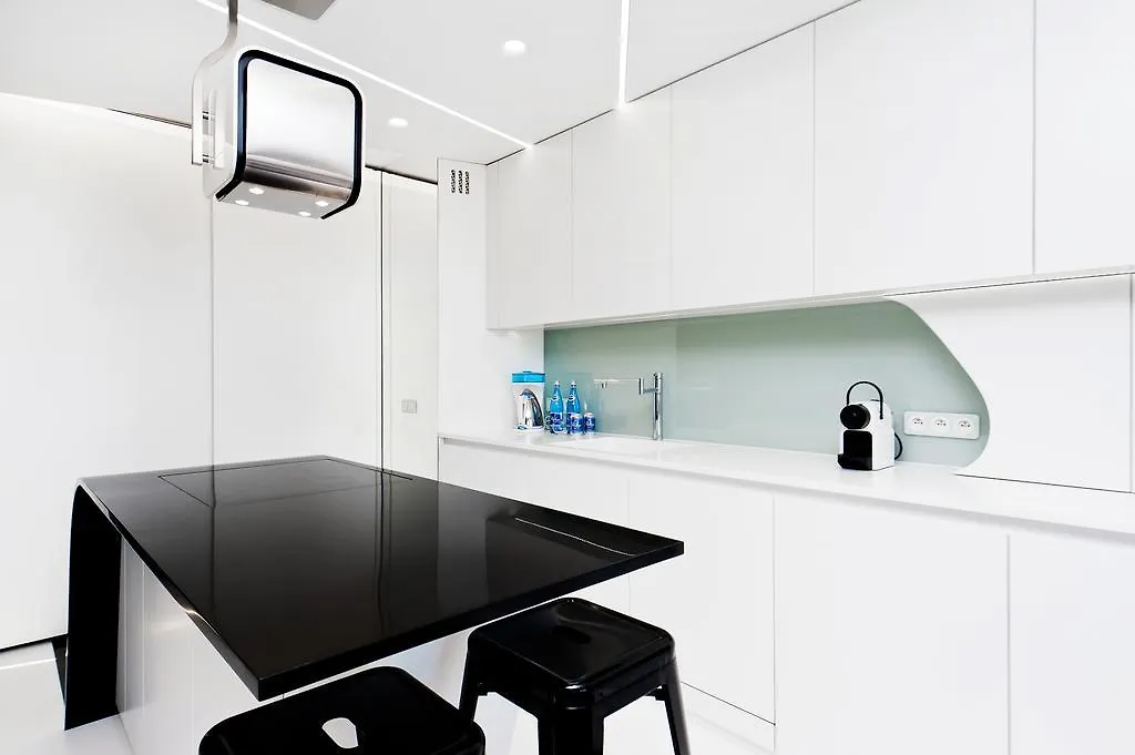 Bed&Bath Futuristic Apartment Krakow